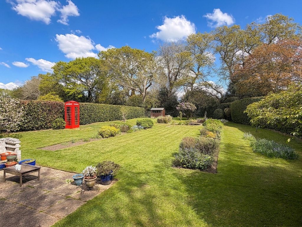 Property photo 3 of 19