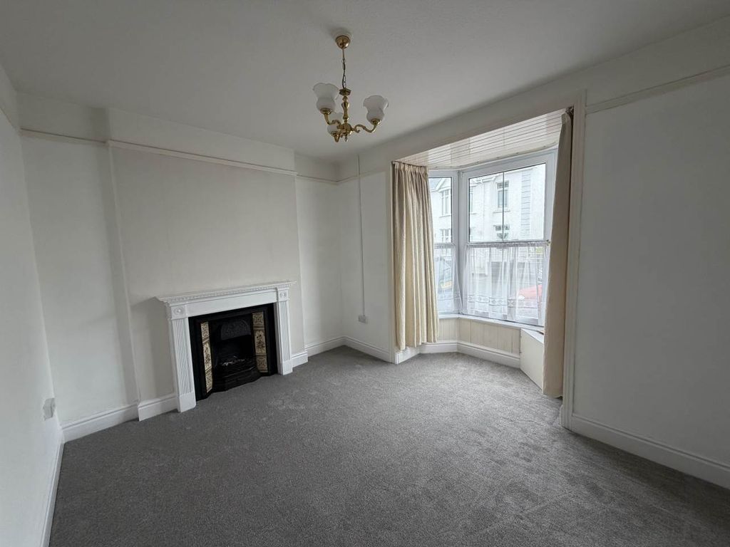 Property photo 2 of 17 Img_3221