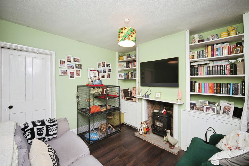 Property photo 2 of 14