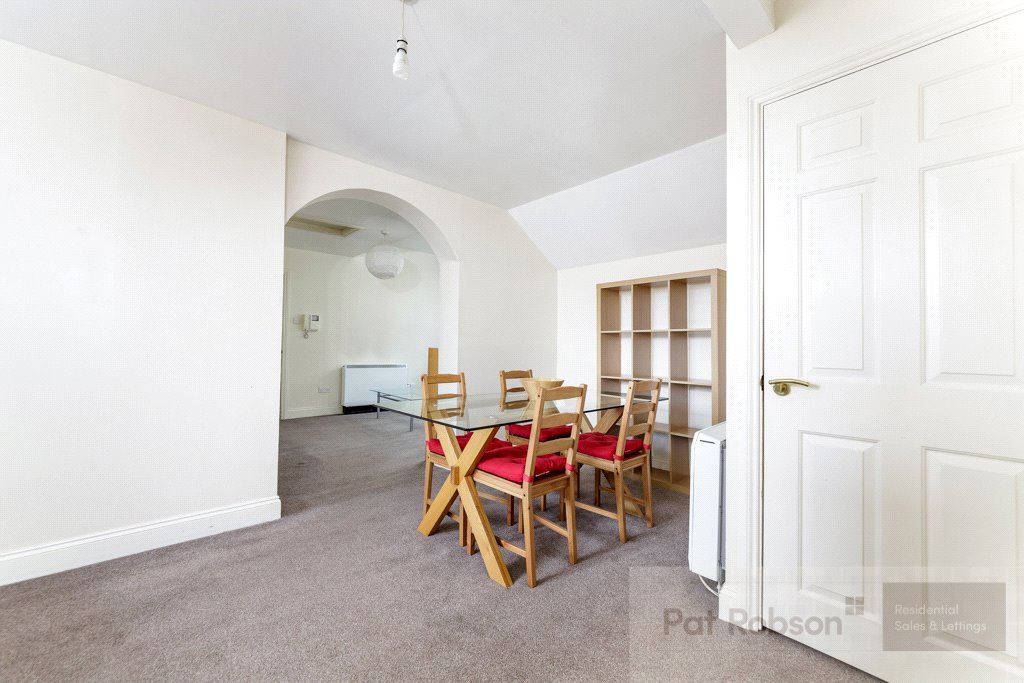 Property photo 3 of 6 Picture 3