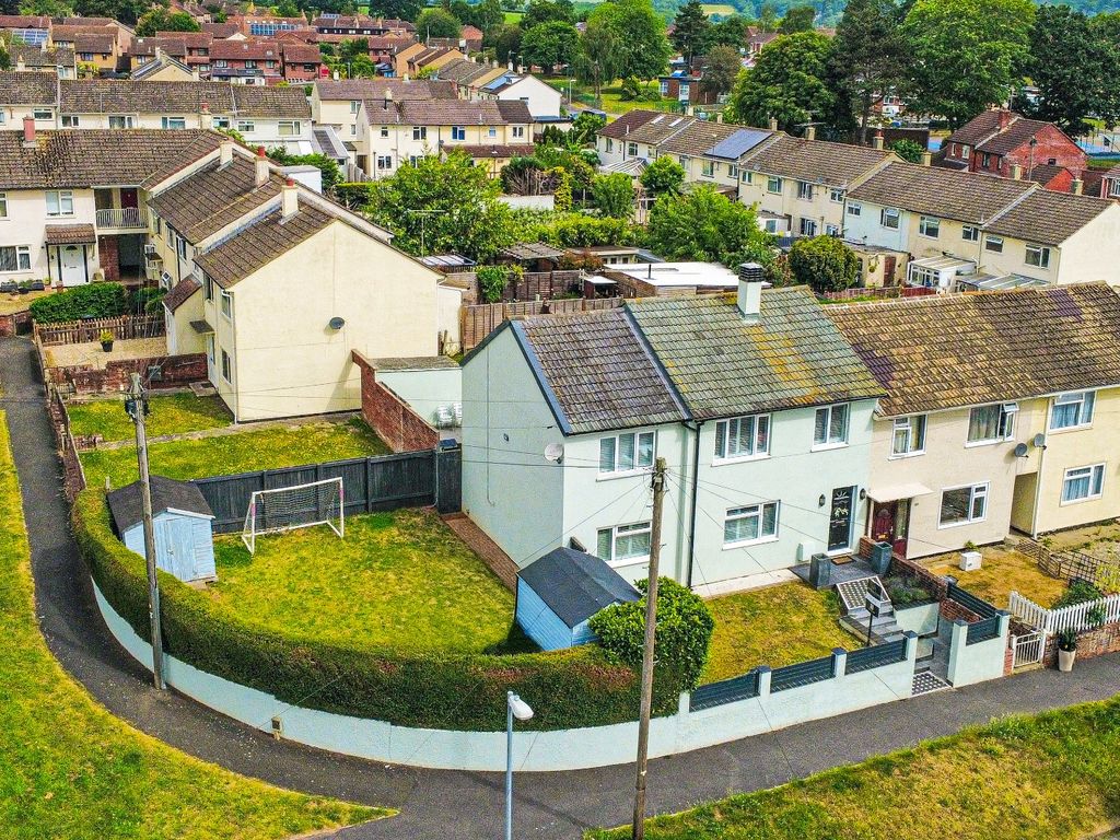 Property photo 2 of 23 5188945