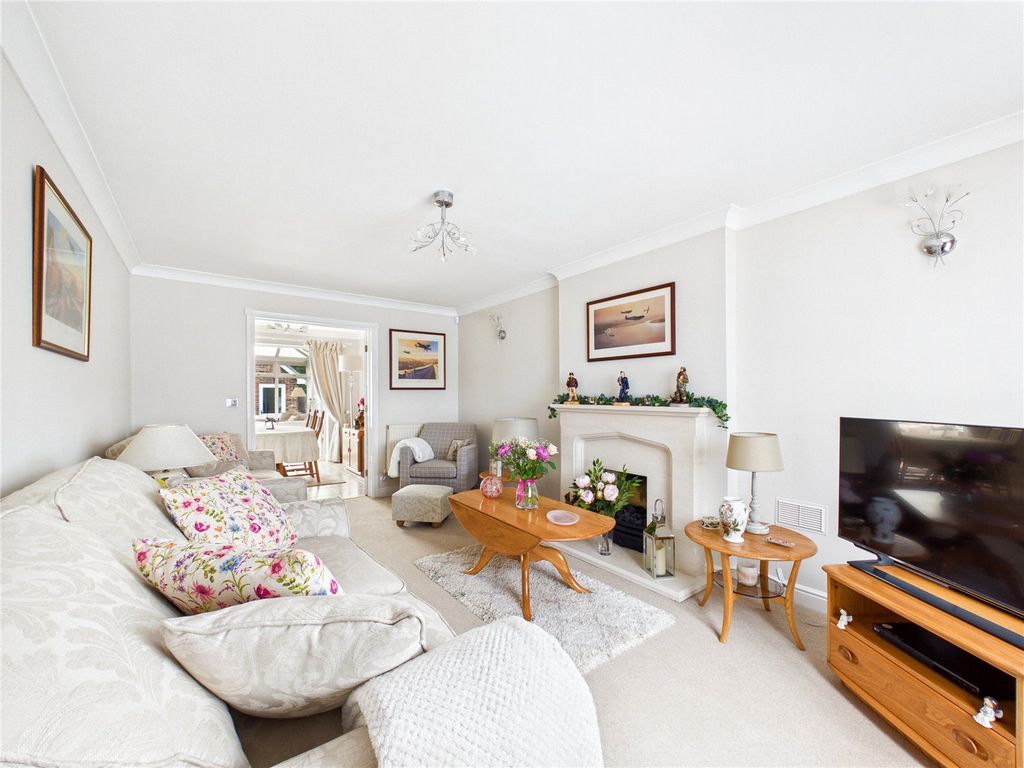 Property photo 3 of 23 Picture No. 09