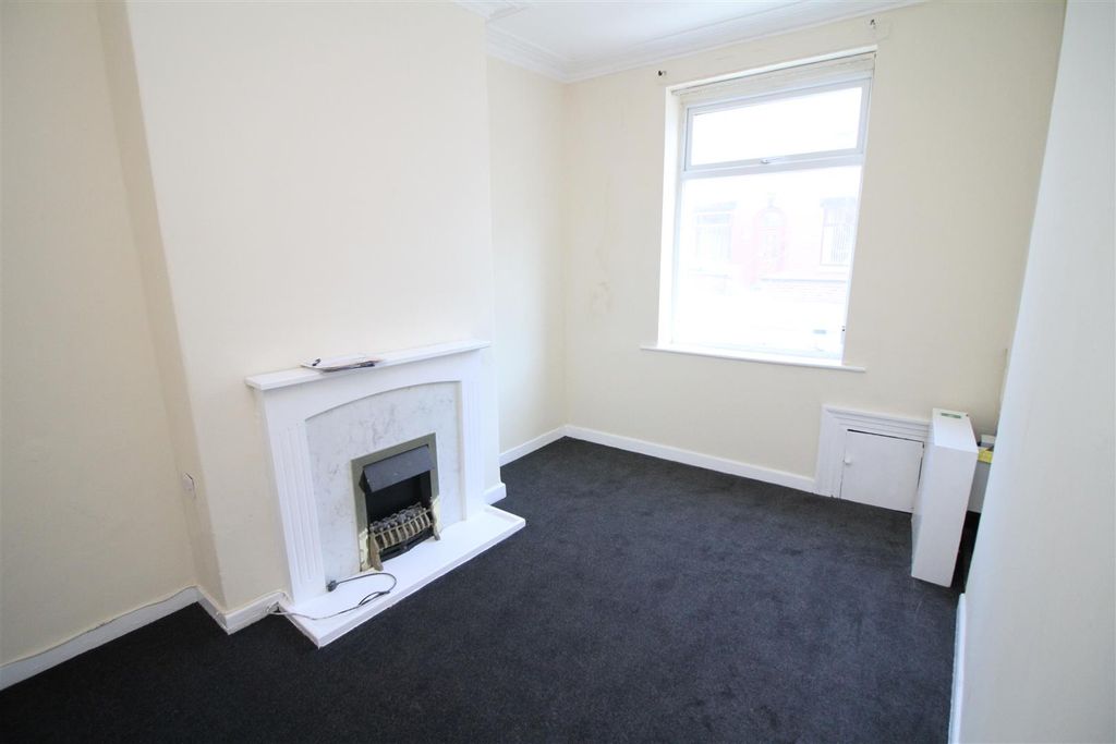 Property photo 2 of 11 Img_6372[1].Jpg