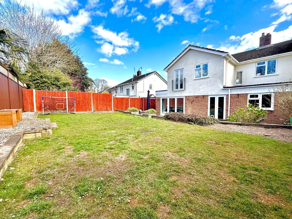 Property photo 3 of 40 Picture No. 43