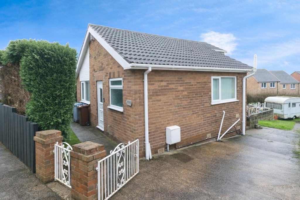 Property photo 3 of 16 External