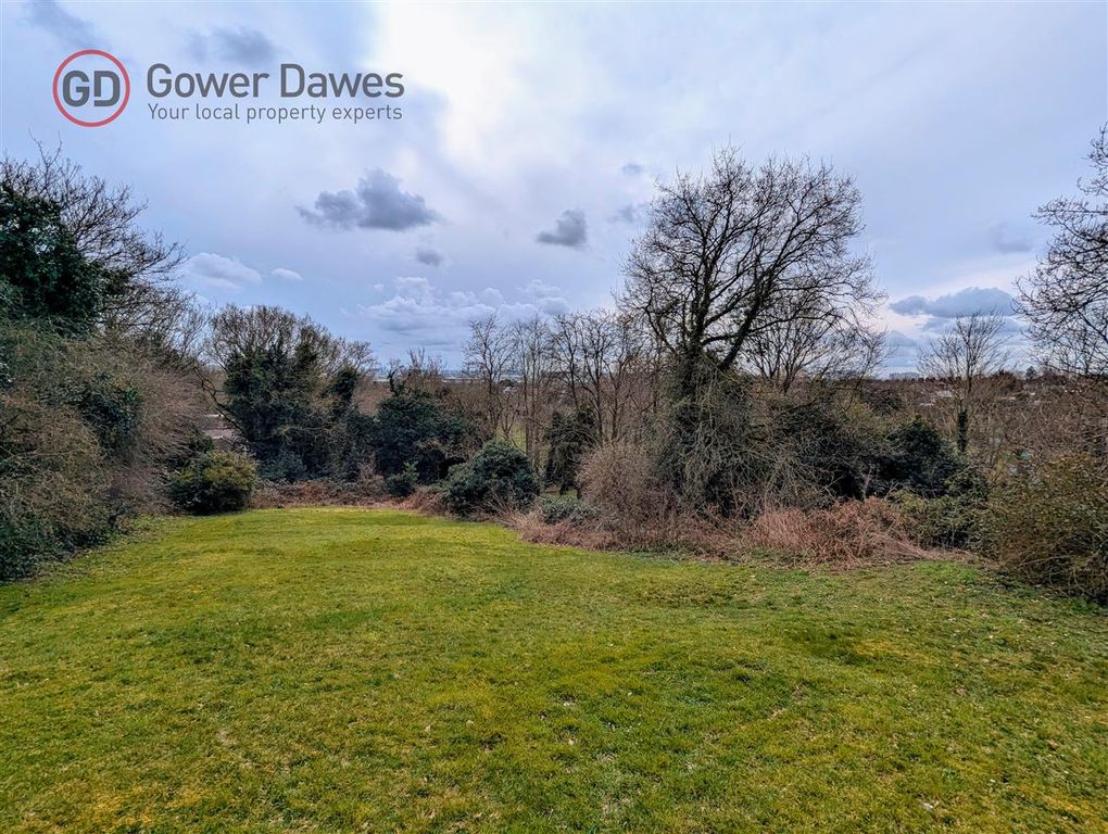 Property photo 3 of 16