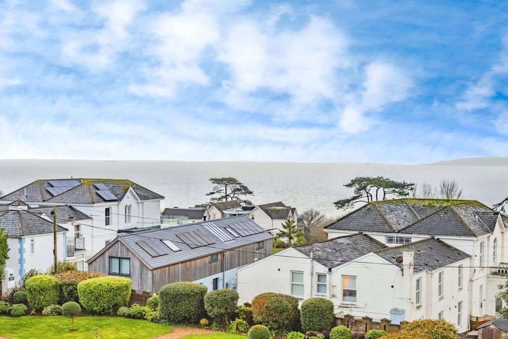 Property photo 2 of 20 Pbox-Img.Jpg