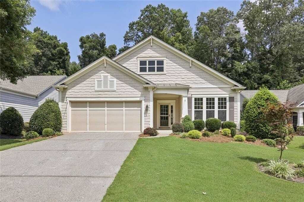 Property photo 1 of 28