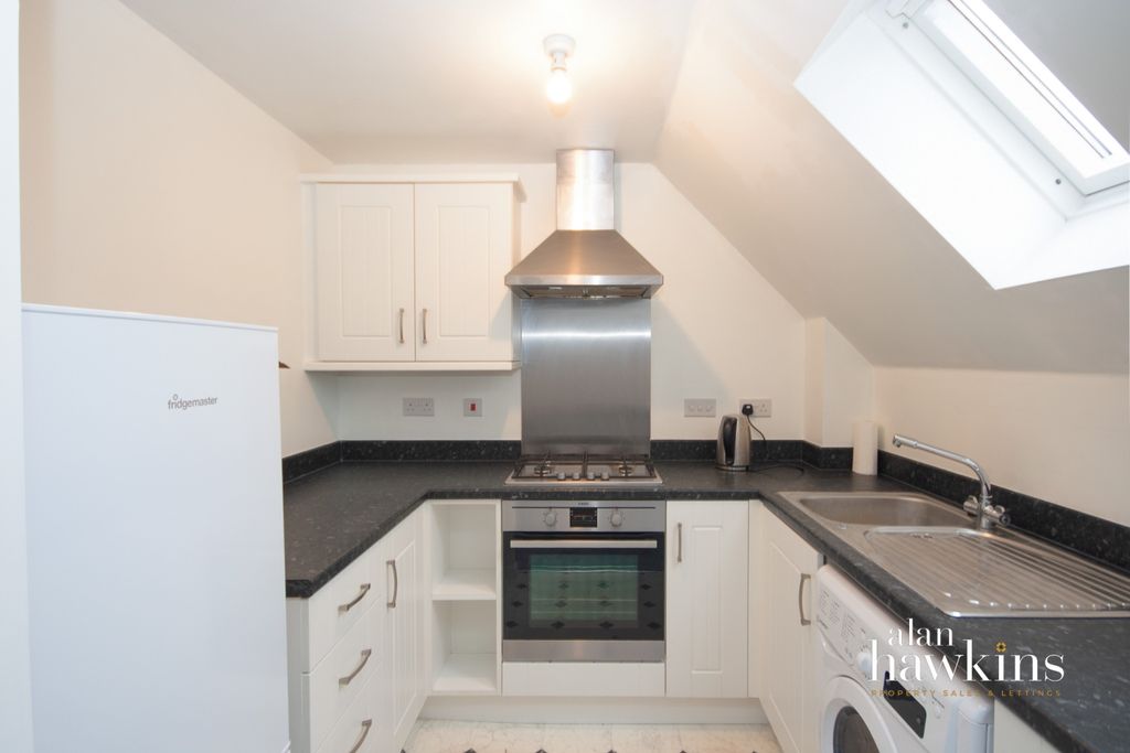 Property photo 2 of 7 Kitchen-2