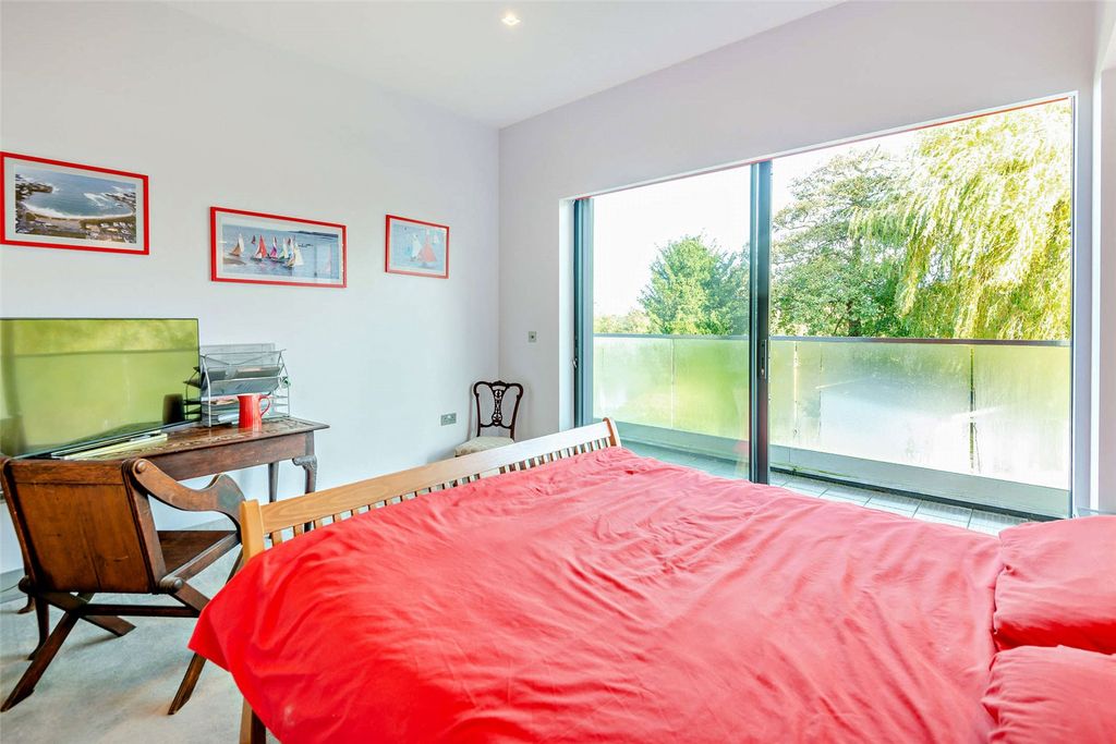 Additional image 19 of 5 bed detached house for saleVicarage Walk, Bray, Maidenhead, Berkshire SL6