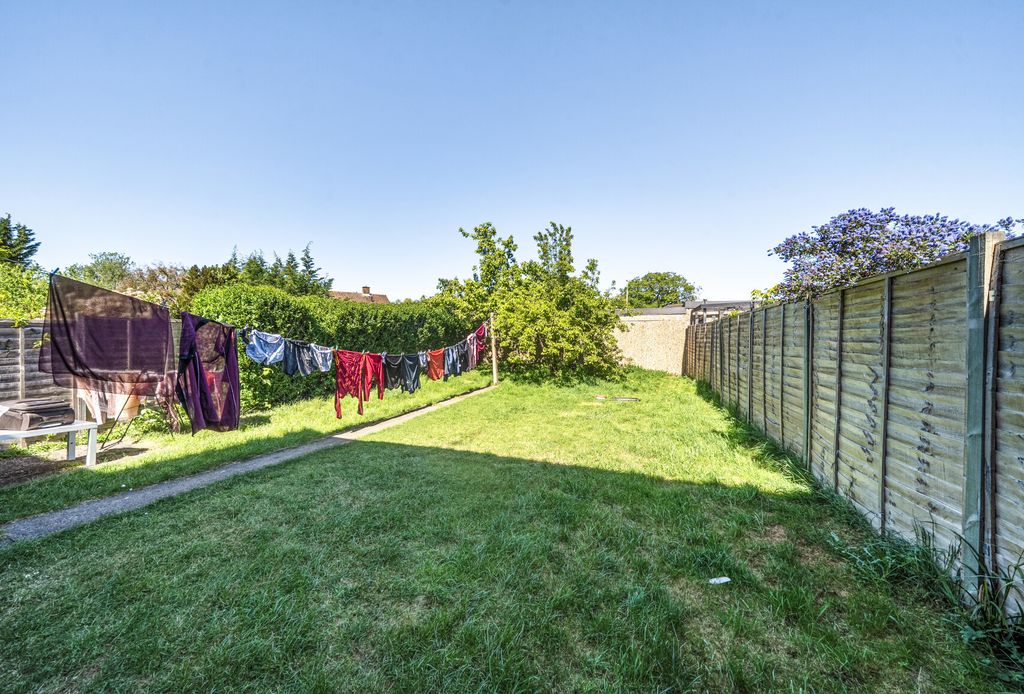 Property photo 3 of 9 1440494-23-69F365...