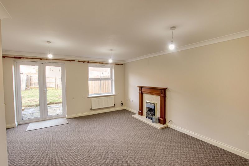 Property photo 3 of 10 Photo 3