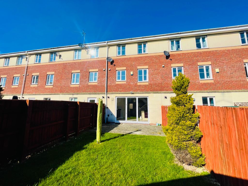 Property photo 1 of 15 Exterior