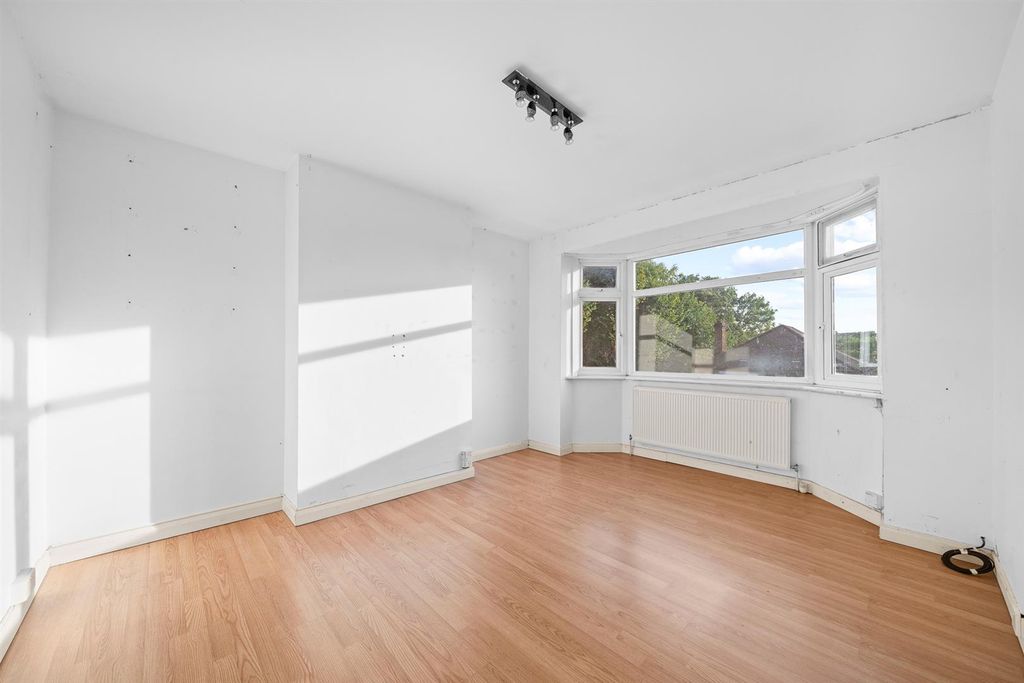 Property photo 2 of 9 Dsc05002.Jpg