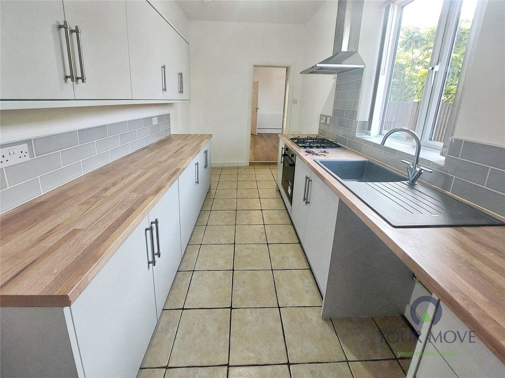 Property photo 2 of 18 Picture No. 05