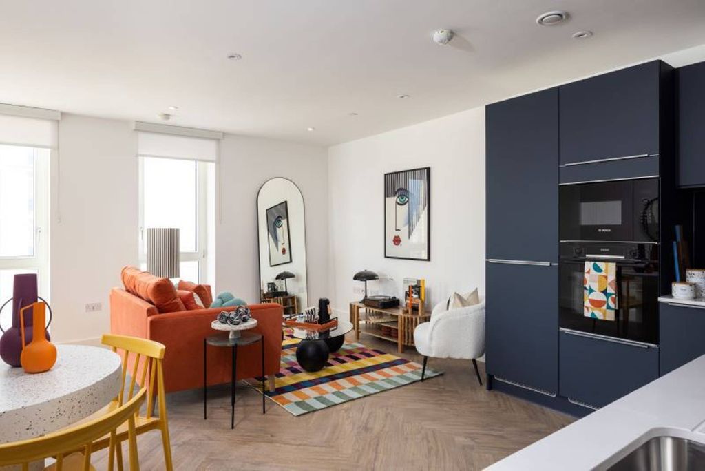 Property photo 3 of 17