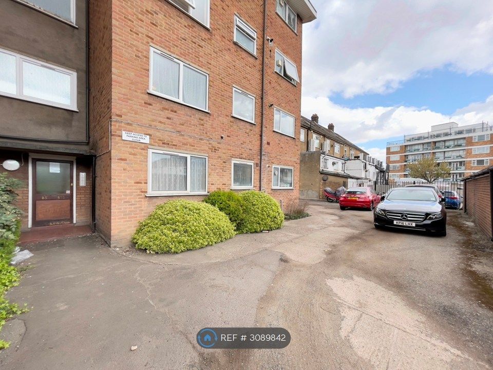Property photo 1 of 12