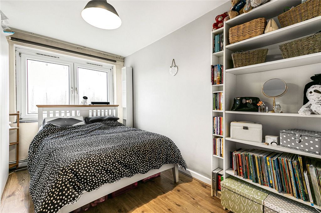 Property photo 3 of 13 Bedroom