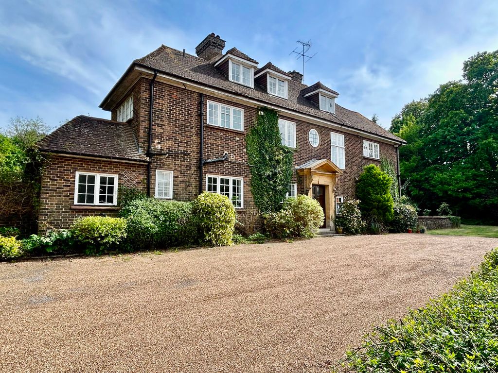 Property photo 1 of 38