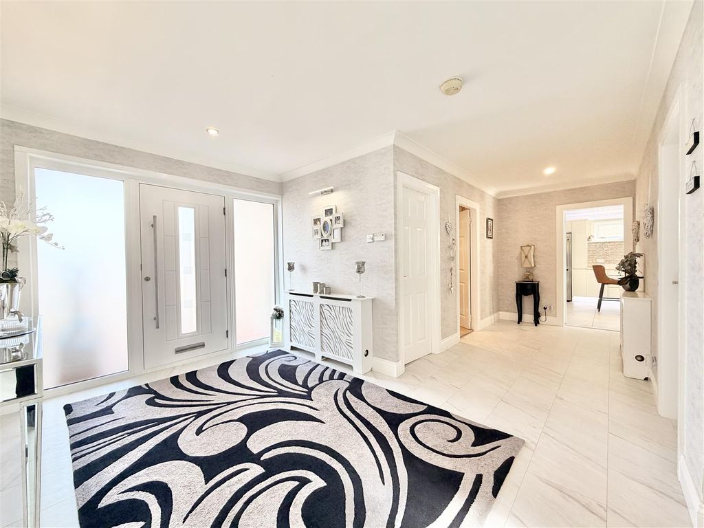 Property photo 3 of 51 Hallway