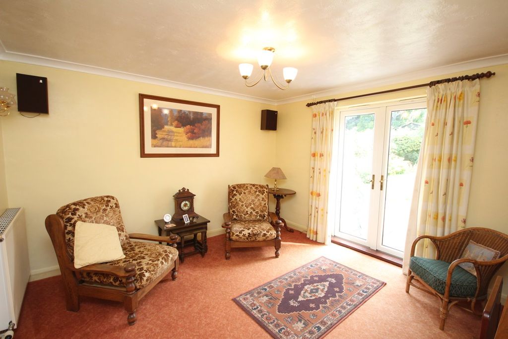 Property photo 3 of 20