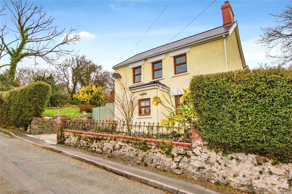 Property photo 1 of 17 Photography