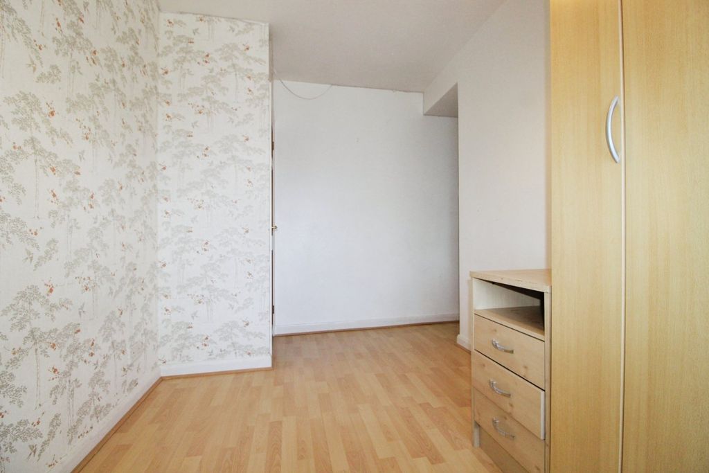 Property photo 2 of 28 Gallery