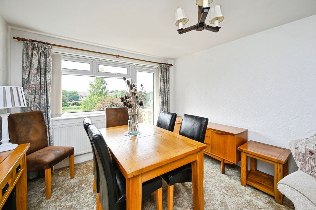 Property photo 2 of 15 Dining Room
