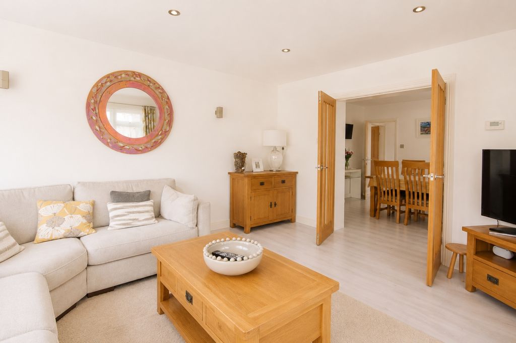 Property photo 3 of 21 A8d8F3A0-0F7c-4129-82d3-A7E15F199069