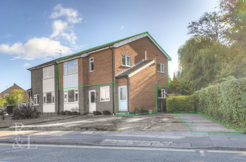 Property photo 1 of 9 Greythron Front.Jpg