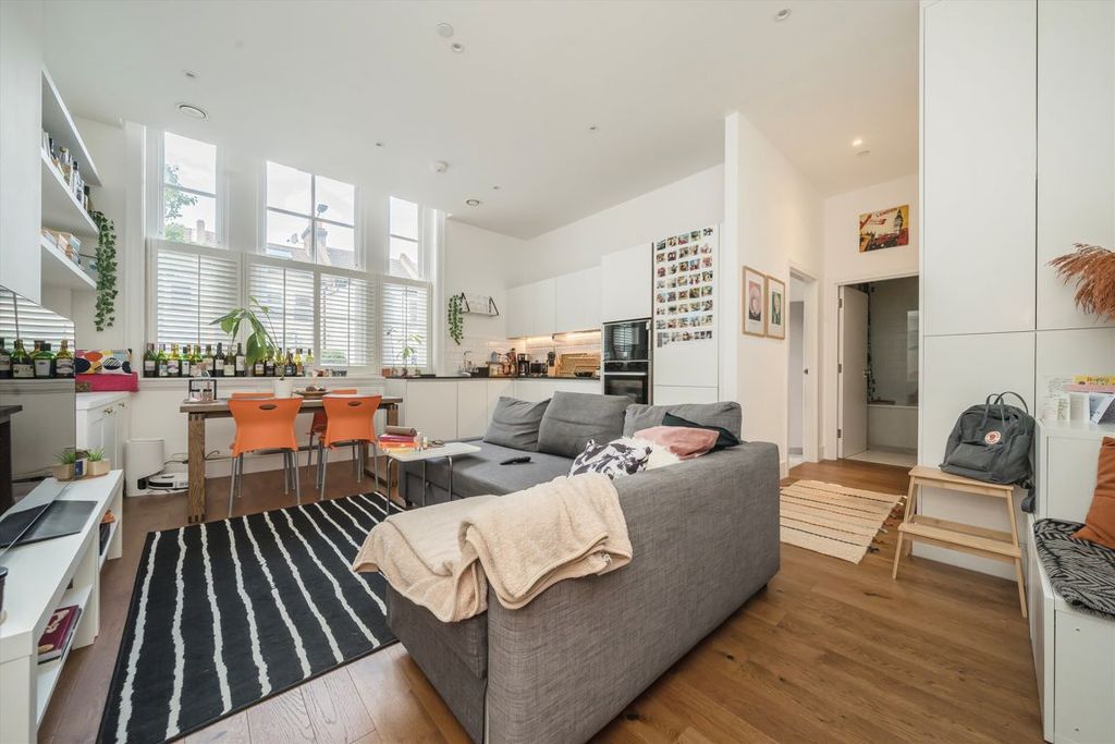 Property photo 2 of 4