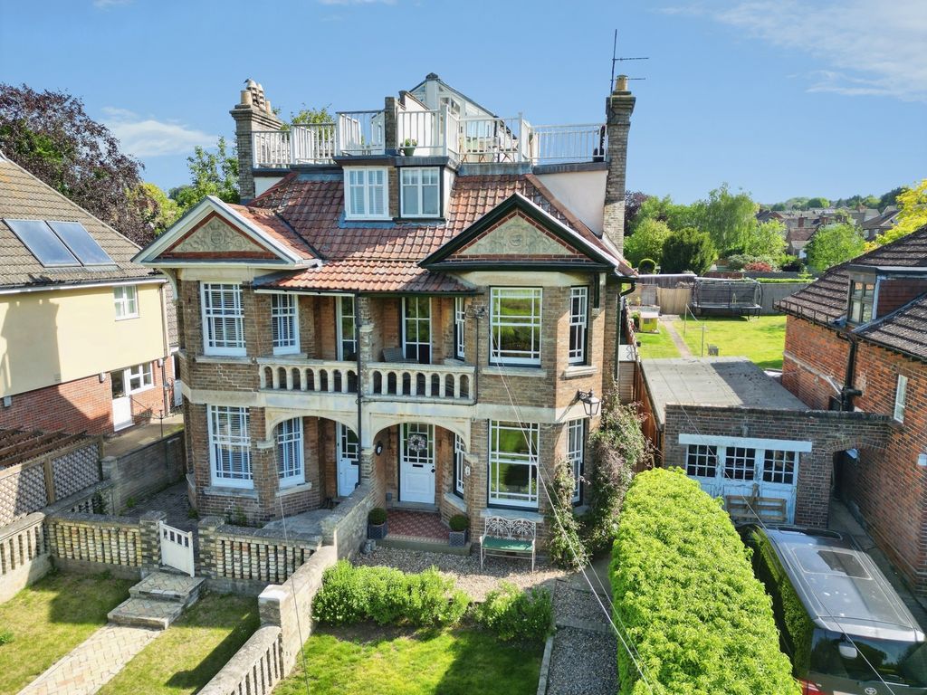 Property photo 1 of 26 Pbox-Img.Jpg