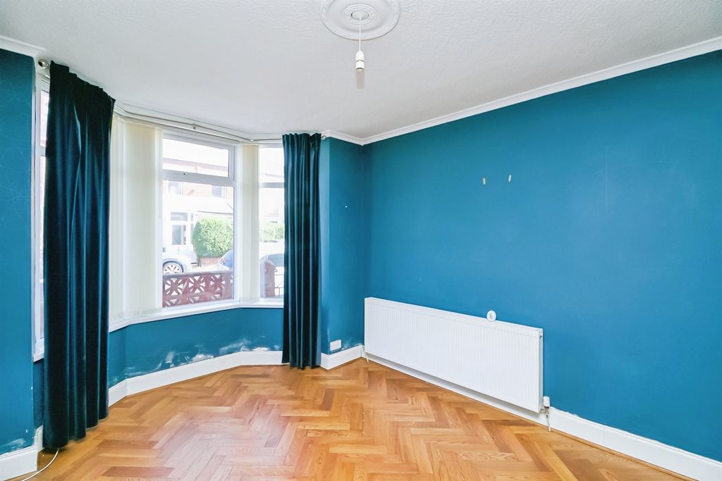 Property photo 2 of 16