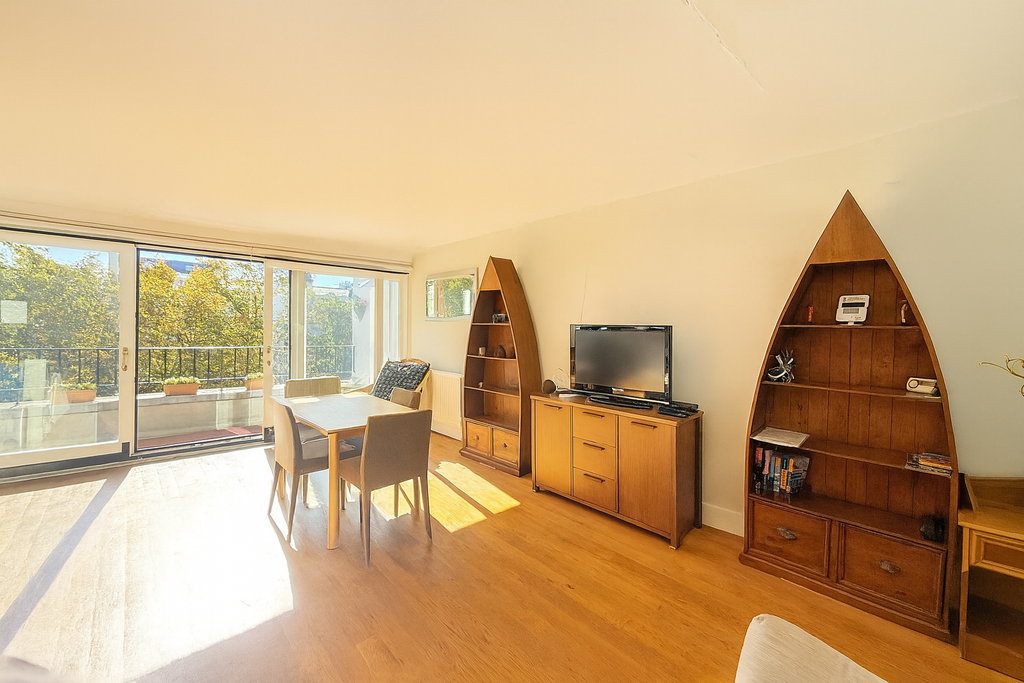 Property photo 2 of 6