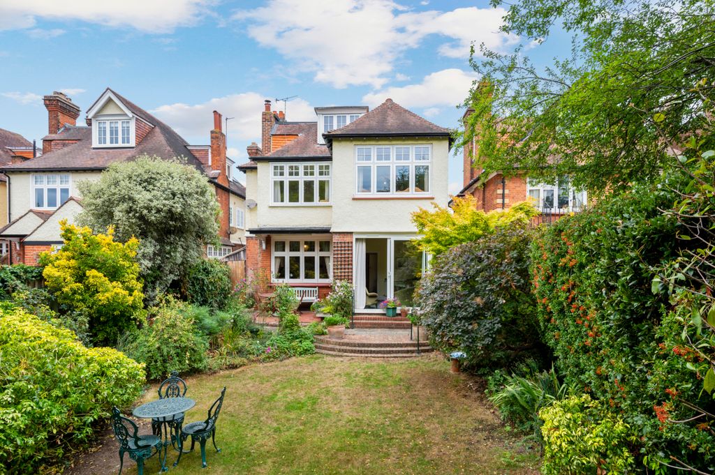 Property photo 3 of 28 Rear Garden