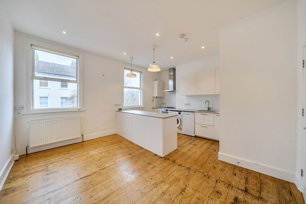 Property photo 2 of 14 1429251-11-69B818...