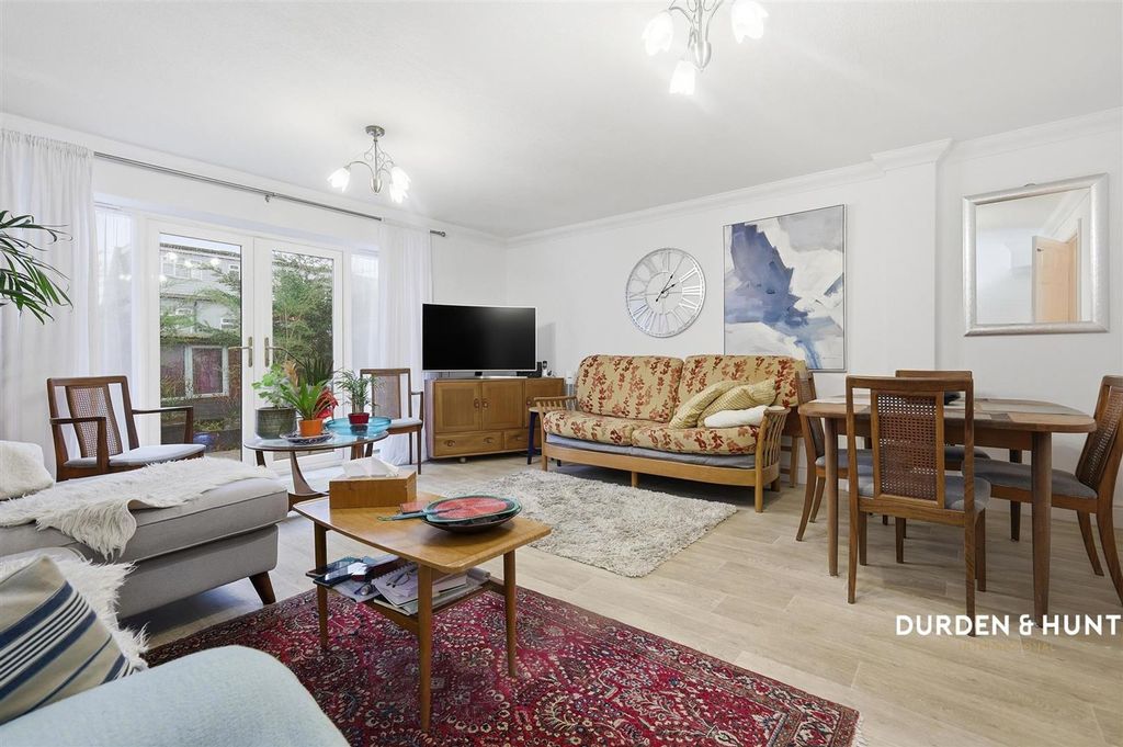 Property photo 3 of 18 Eastwood Old Road