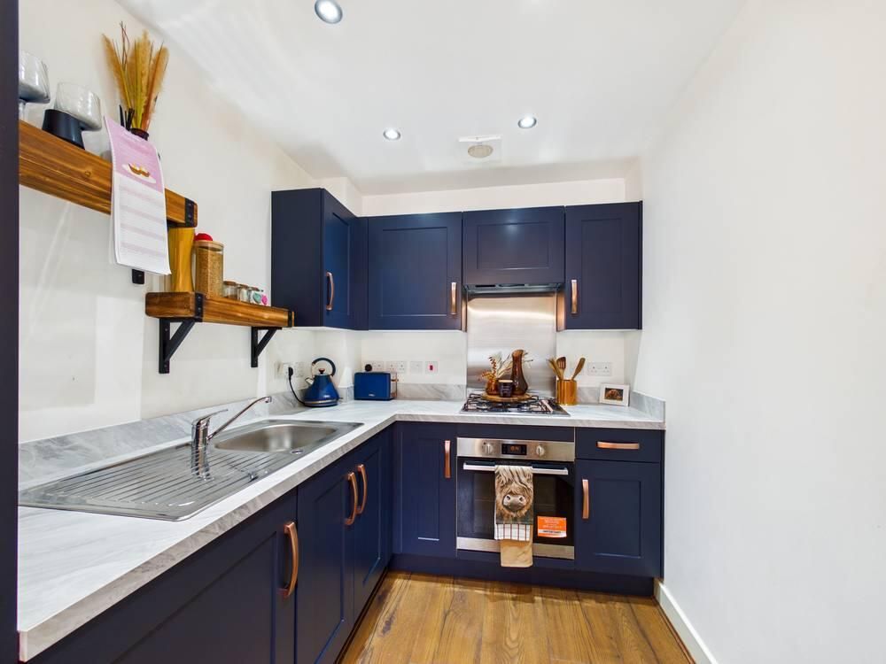 Property photo 2 of 12 Kitchen