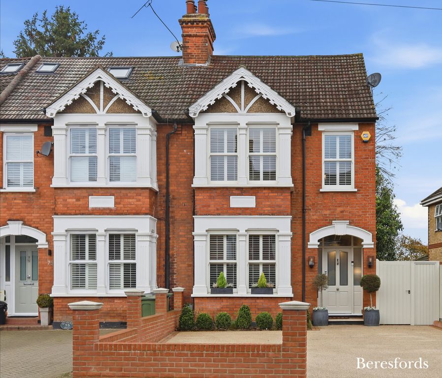 Property photo 1 of 21 Front