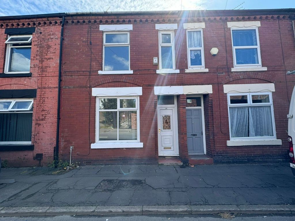 Property photo 1 of 11