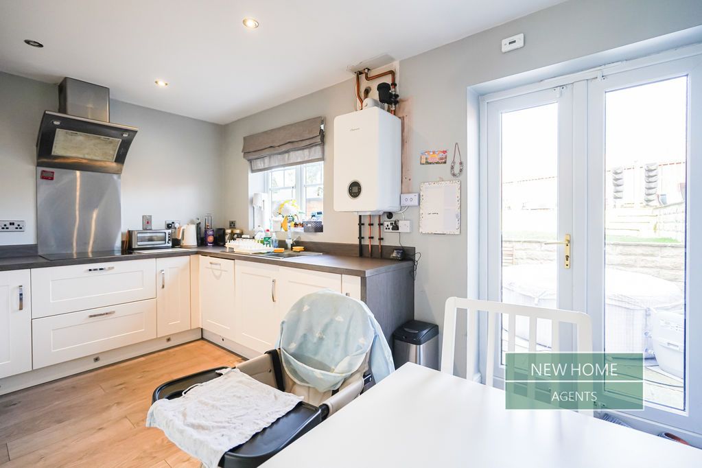 Property photo 3 of 20 Photo 7