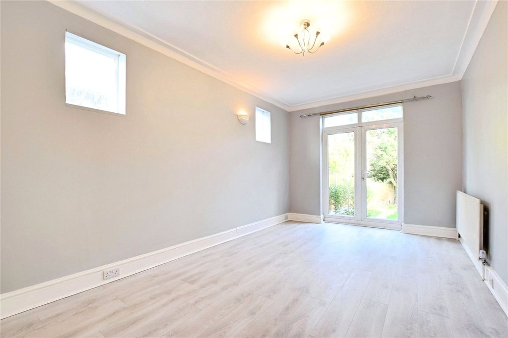 Property photo 2 of 10 Picture No. 02