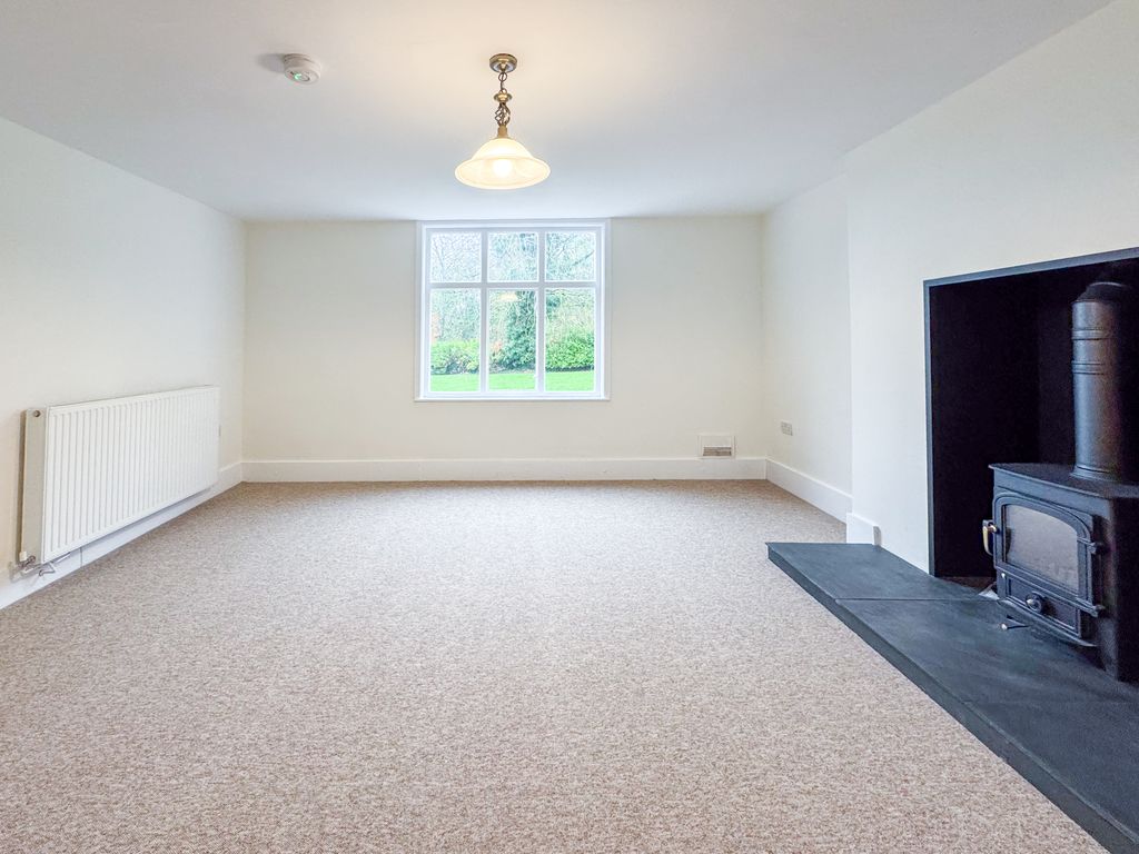 Property photo 3 of 34 Cloverley Home Farm 111125-115