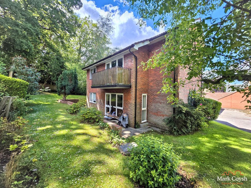 Property photo 1 of 21