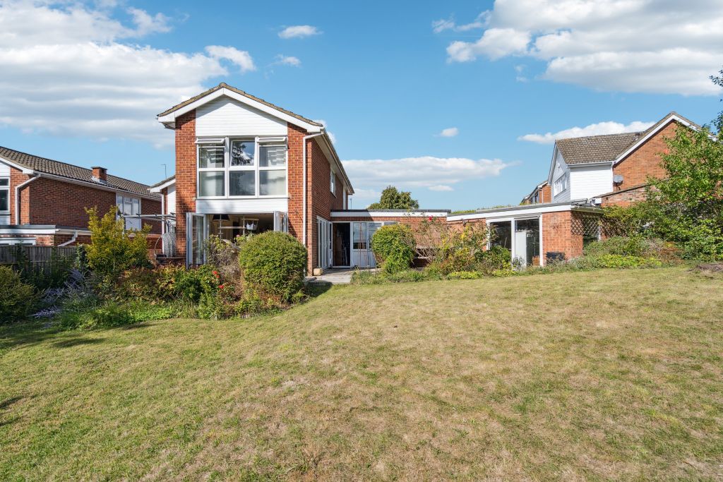 Property photo 2 of 15