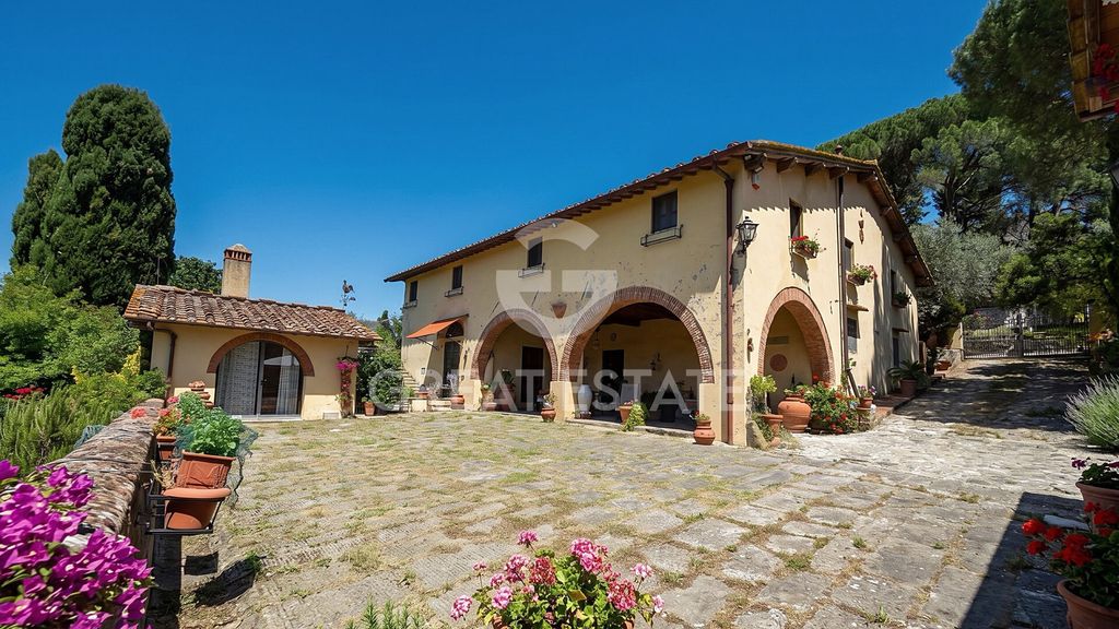 Property photo 1 of 21 Exteriors