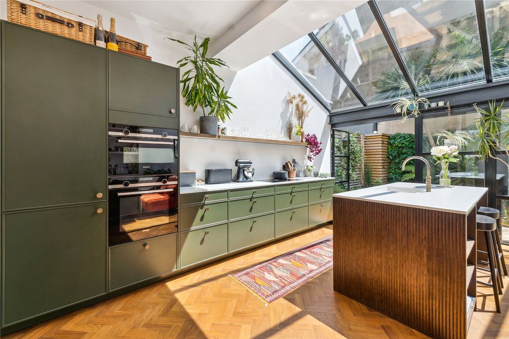 Property photo 2 of 15 Kitchen