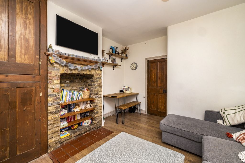Property photo 2 of 23 Bfk_4475