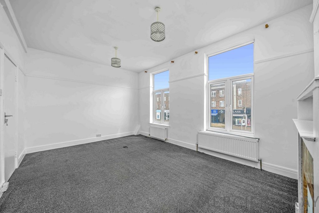 Property photo 3 of 13 Photo 5