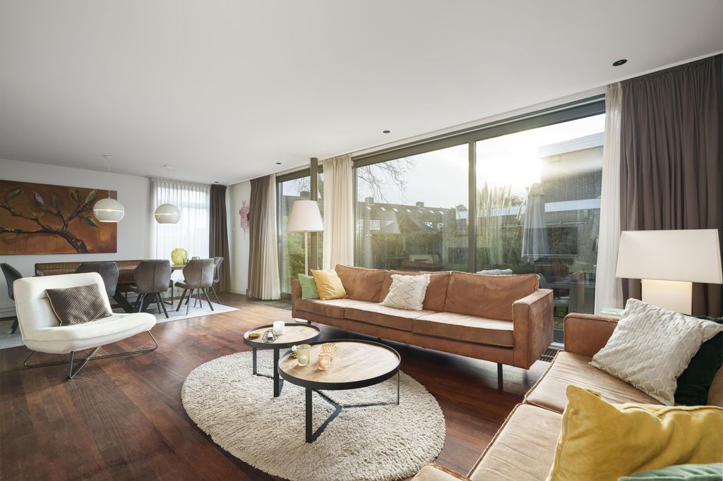 Property photo 3 of 48